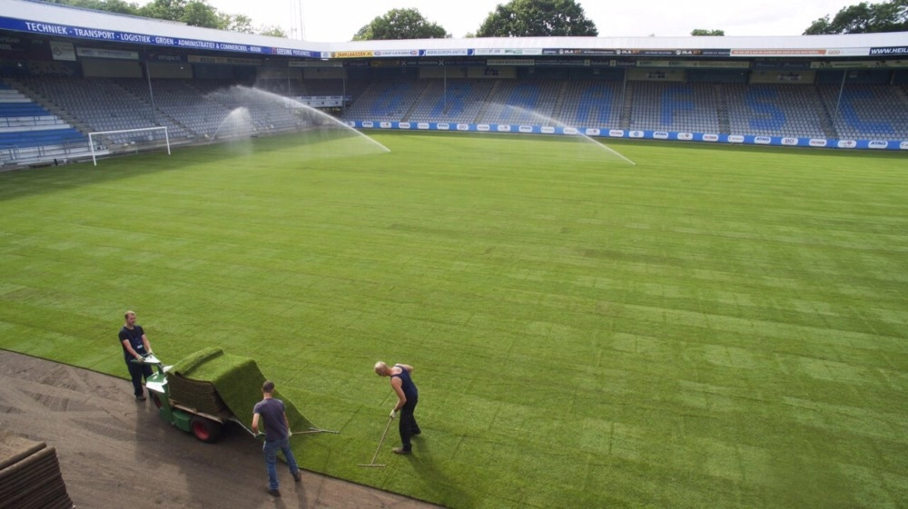 Onderhoud velden De Graafschap