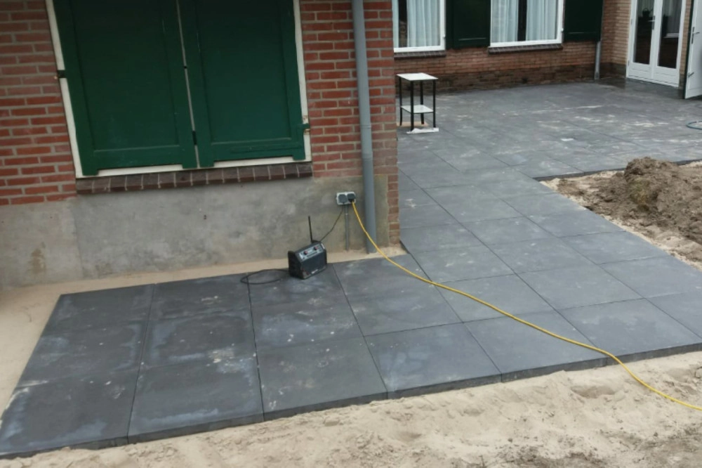 Compleet nieuwe achtertuin in Zevenaar