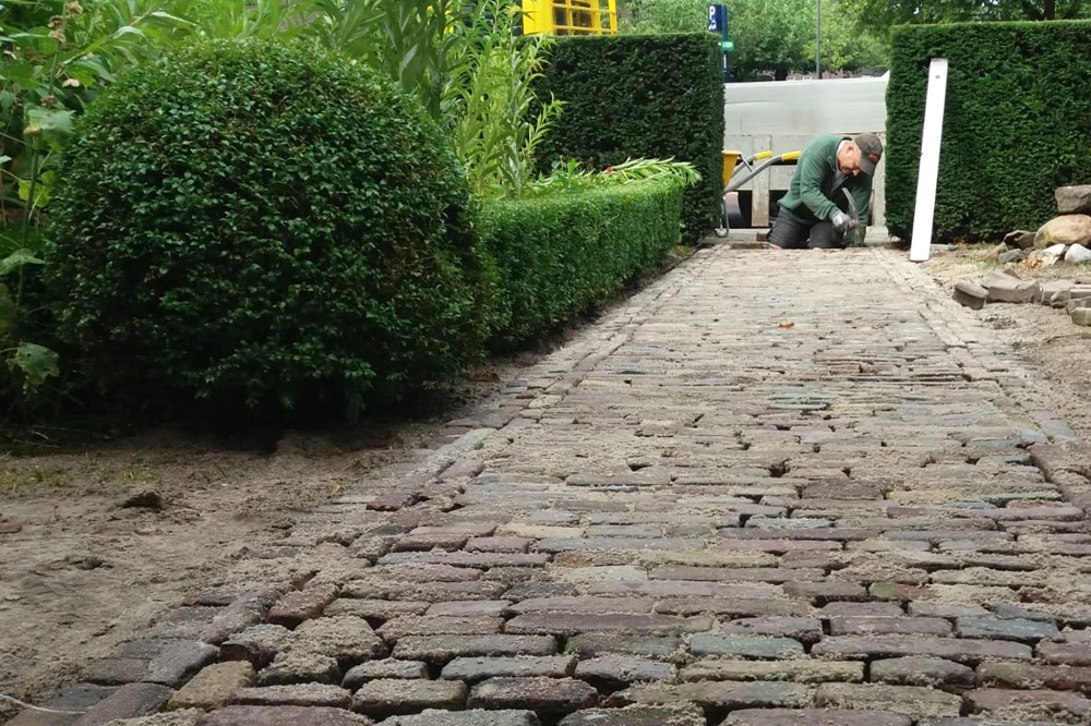 Bestrating met waaltjes in Doetinchem